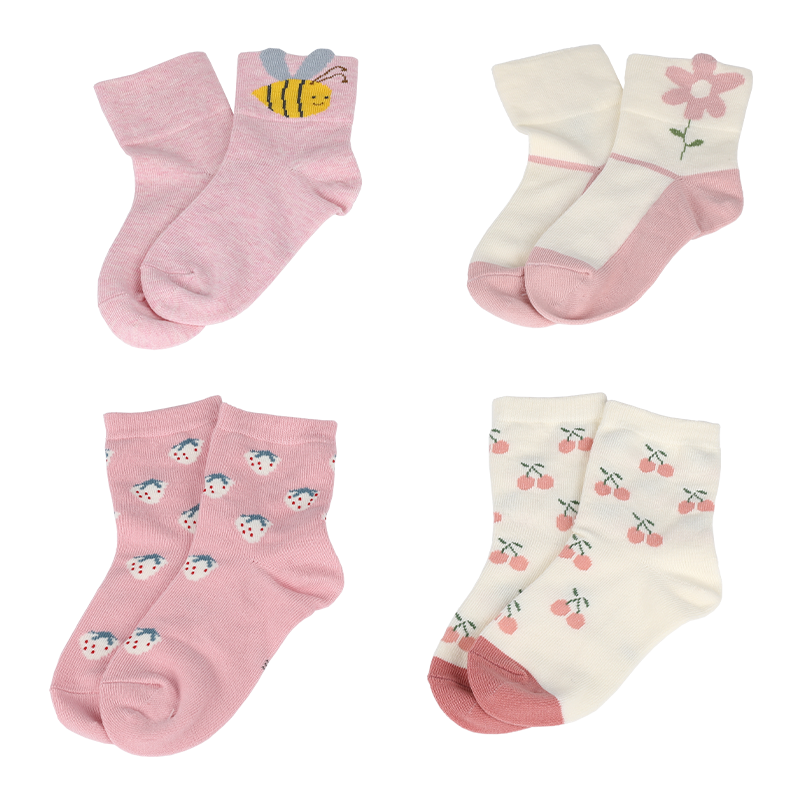 Lindos calcetines finos para niños