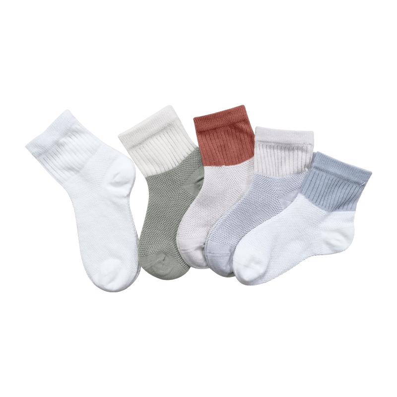 Calcetines finos para niños con rayas verticales transpirables de malla de temporada de verano